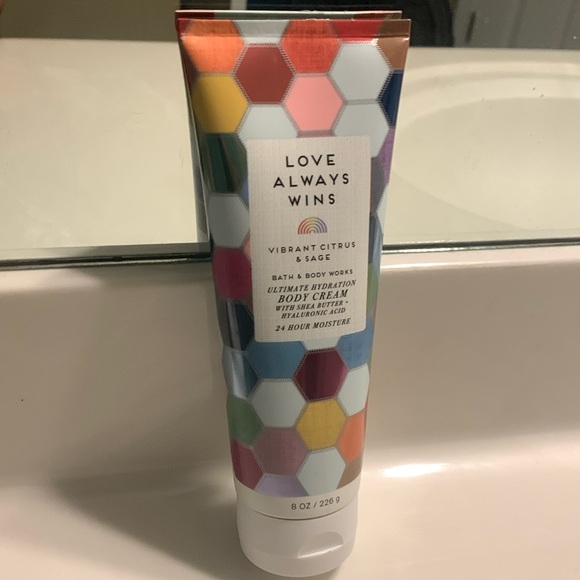 Bath & Body Works Body Cream: Love Always Wins (~7.0-7.5 oz) - Picture 1 of 4